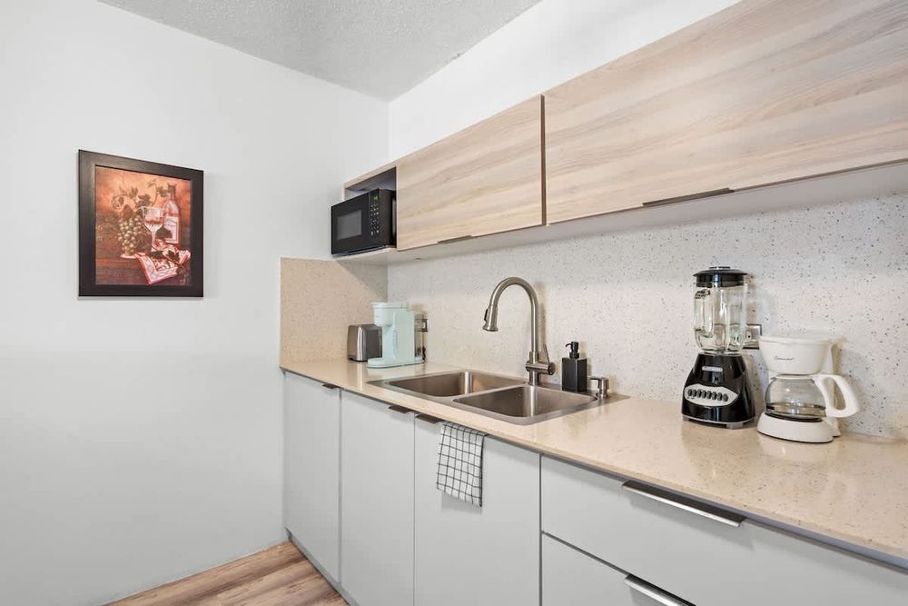 11162ec0 b897 47 AgUU9 homerunner