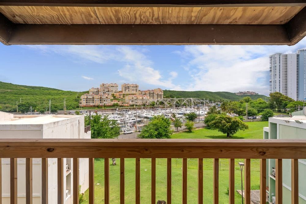 f35d5f56 0e0a 47 q 0qa homerunner