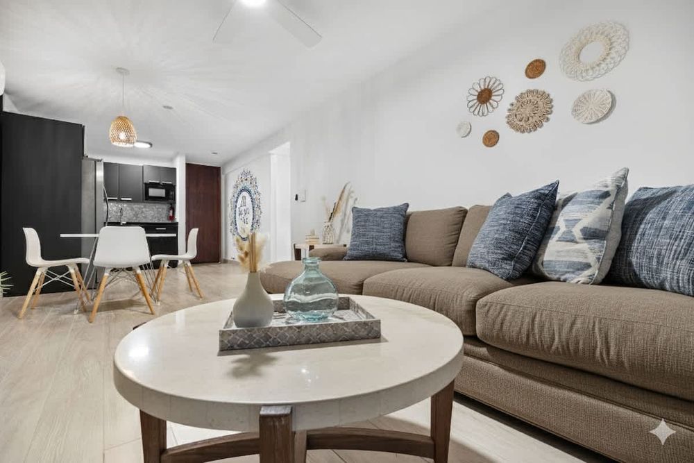 68decb66 a9cf 41 6q9zG homerunner