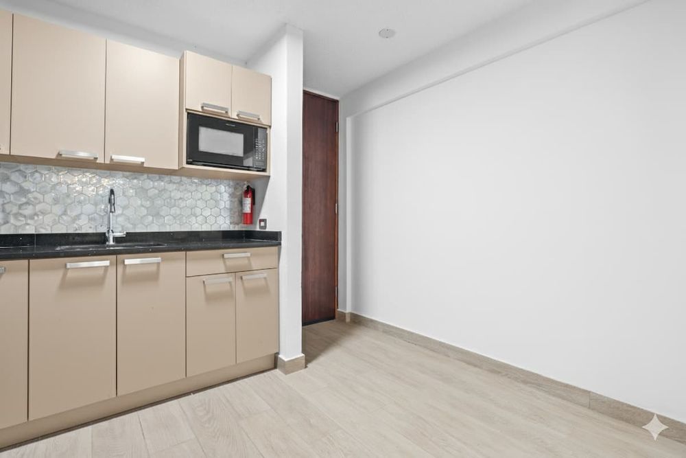 9dee696f d229 48 EOeUm homerunner