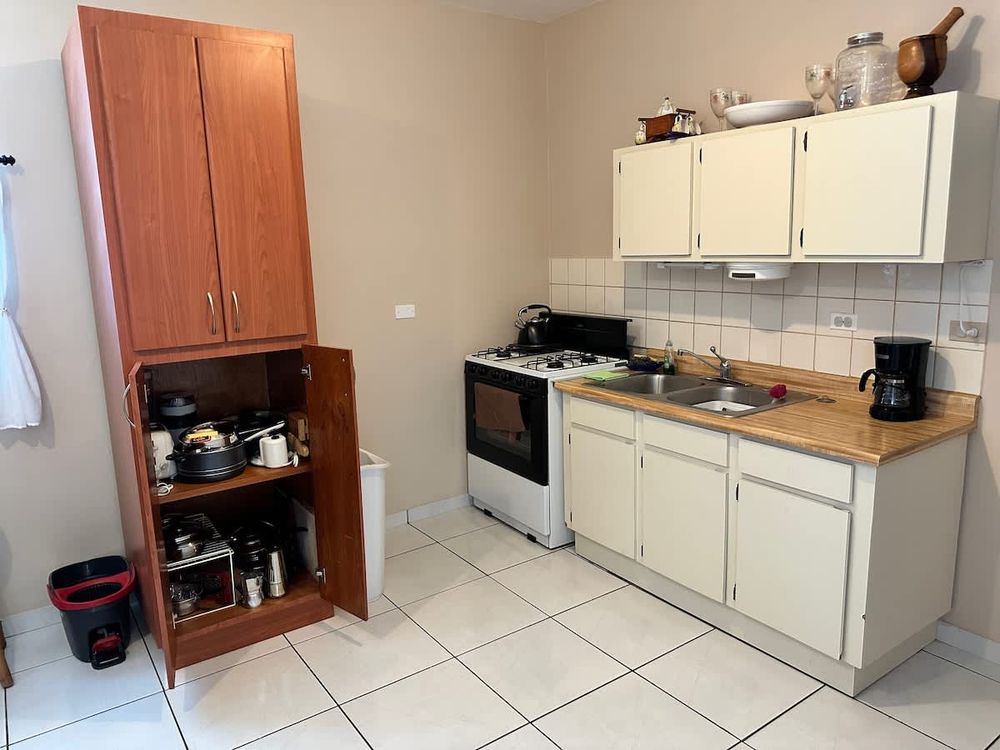 d436642a dfc8 41 2Luj2 homerunner