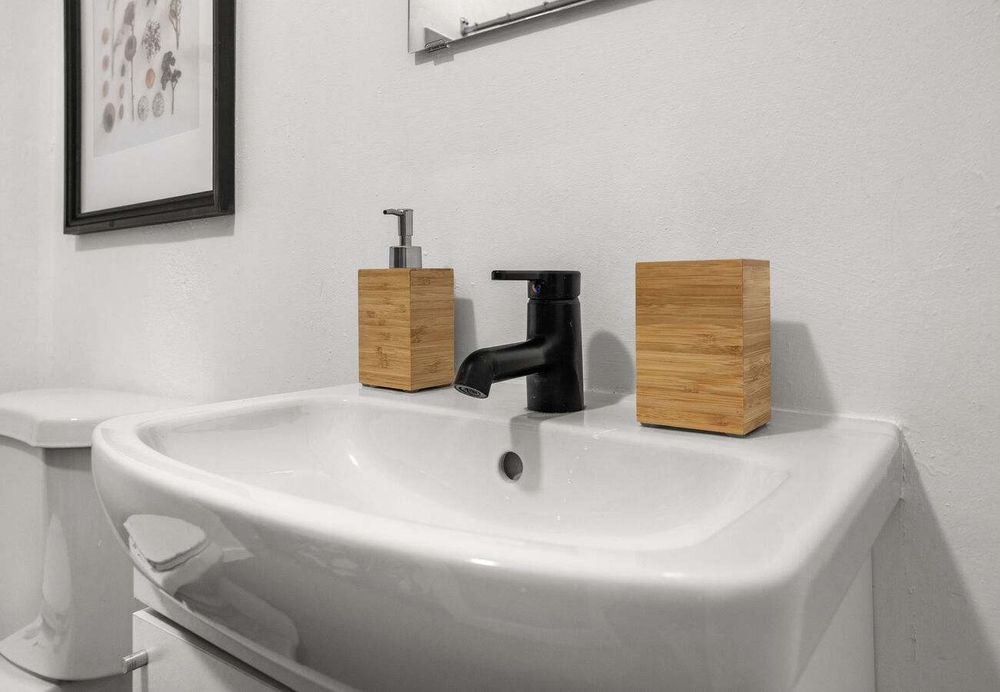 n2ue9j3tzjvd4mqvfojt