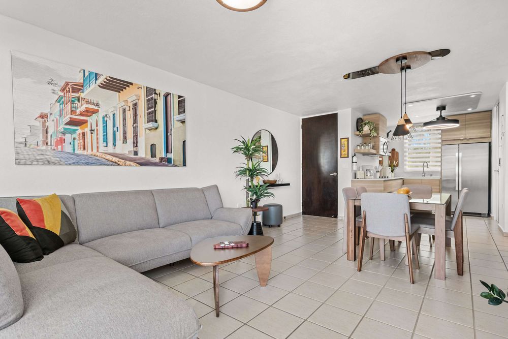 oyuww2aqazlmupon1jqg