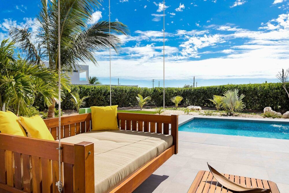Villa 8 - Great for families with teens or 2 couples Main Image