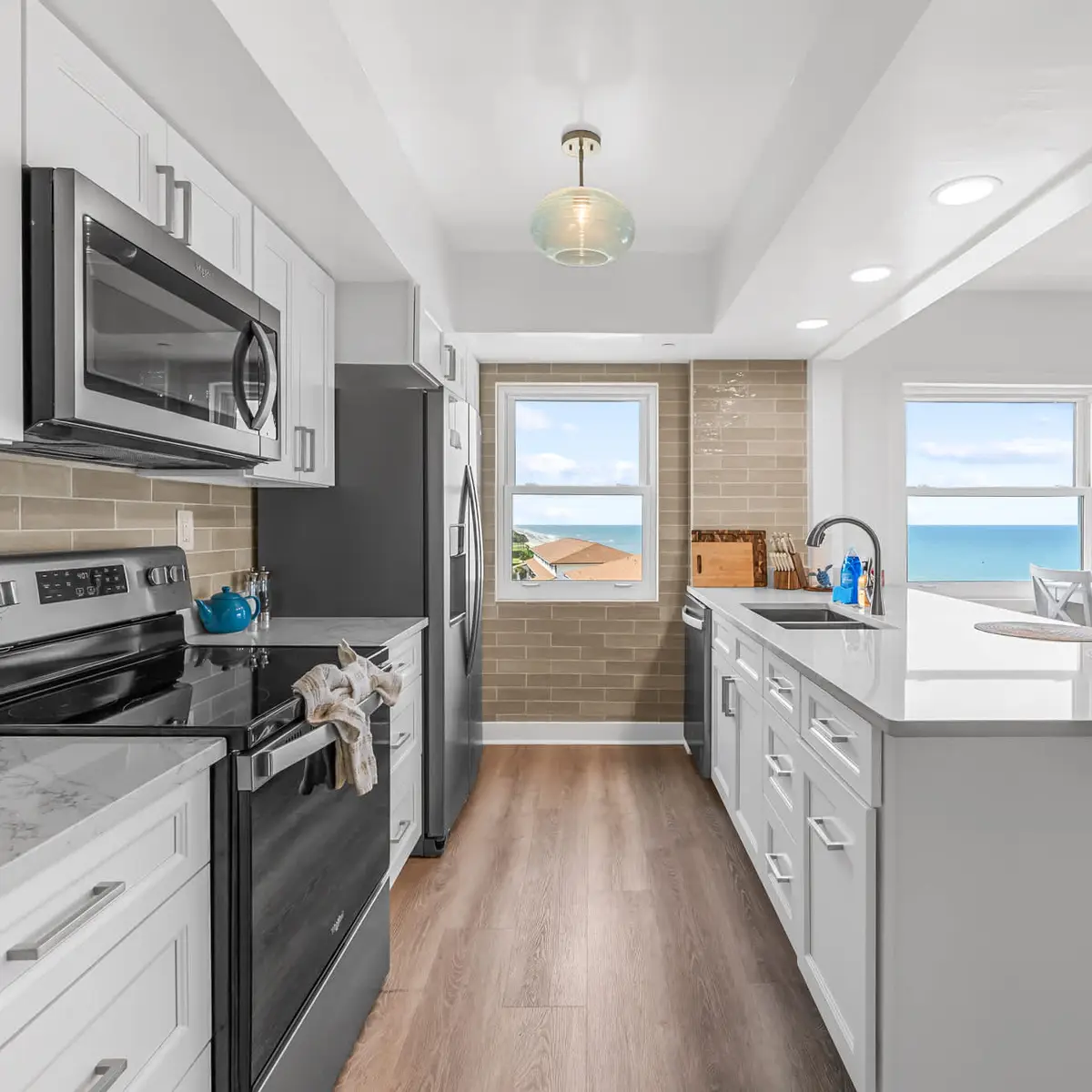 Oceanfront Condo W/ Balcony + Rocket Launch Views - Beachside Vacation ...