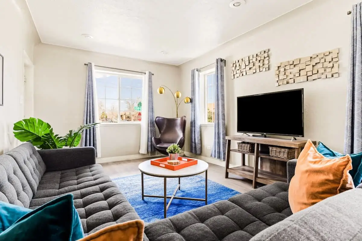 Stylish City Condo | King Beds | Sloans Lake 30Day