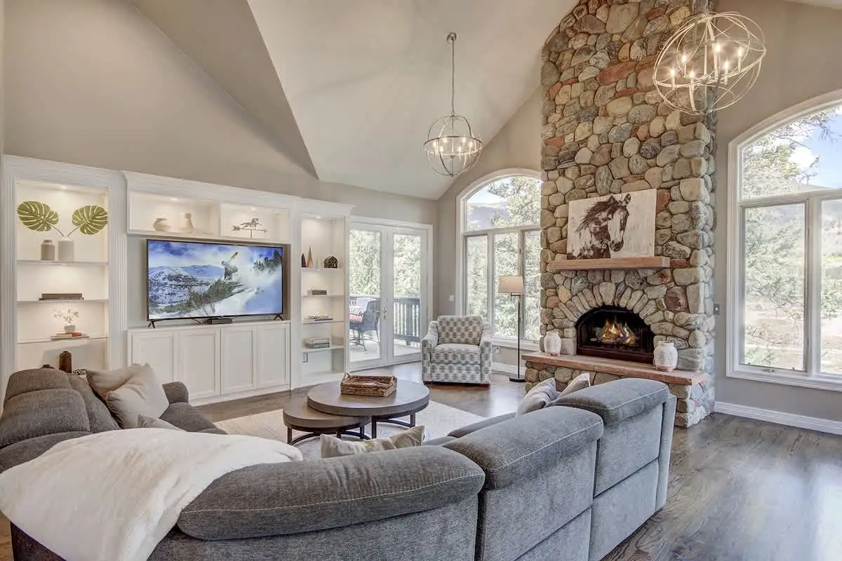 5 Ski Resorts within 16 Miles | Salt Water Hot Tub