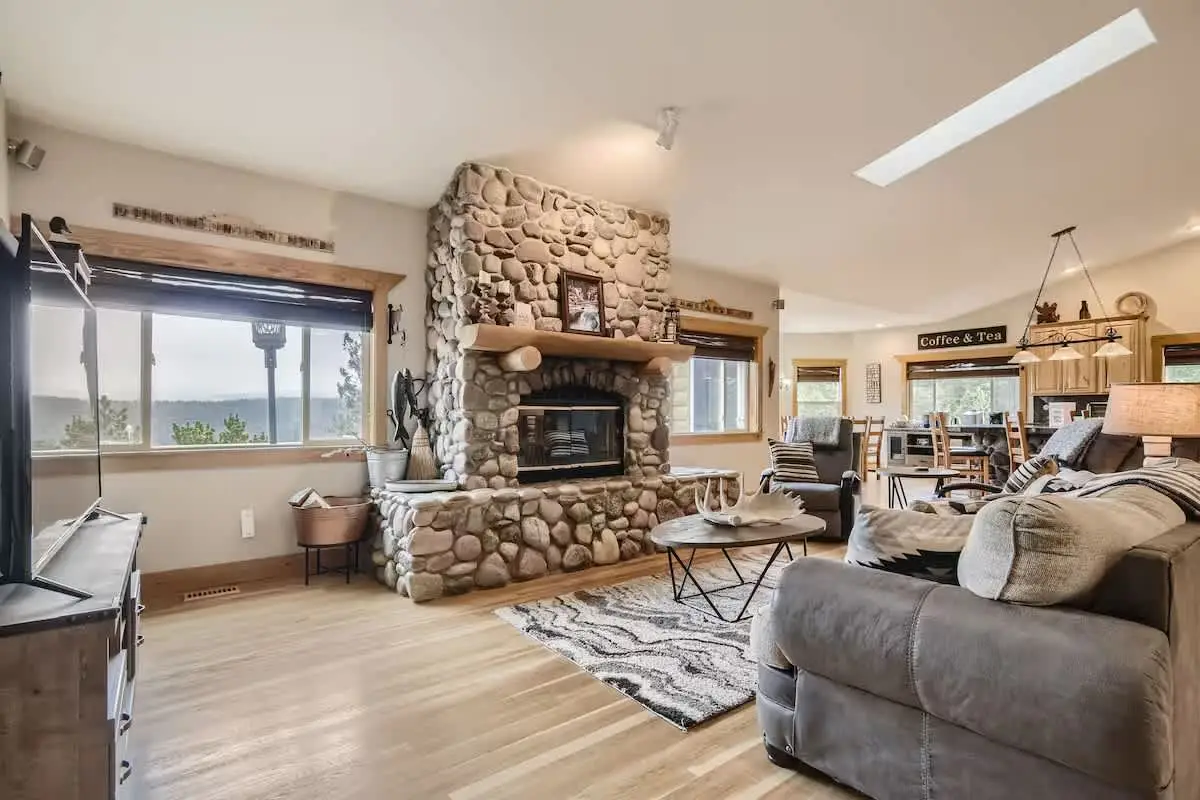 Mountain Retreat | Deck with Views | Sleeps 10