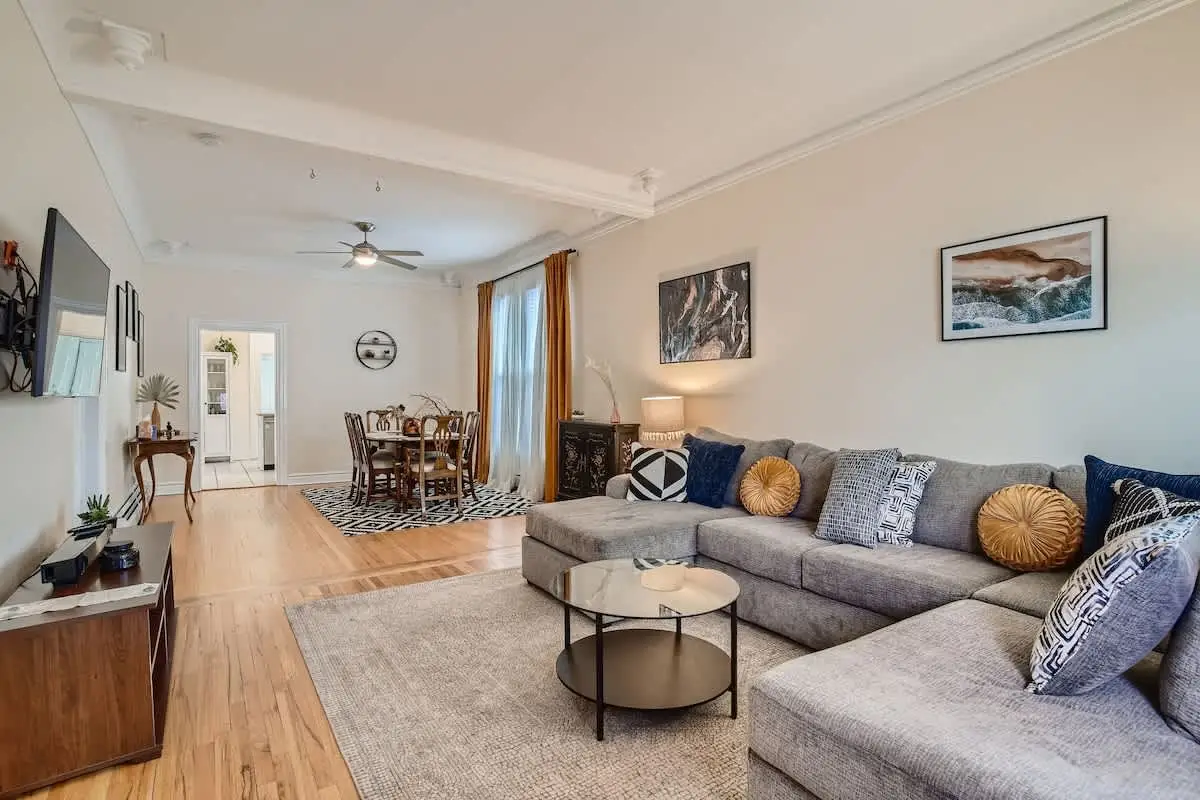 Mod Downtown Perfection | 3BD w/ Patio | Fast WIFI