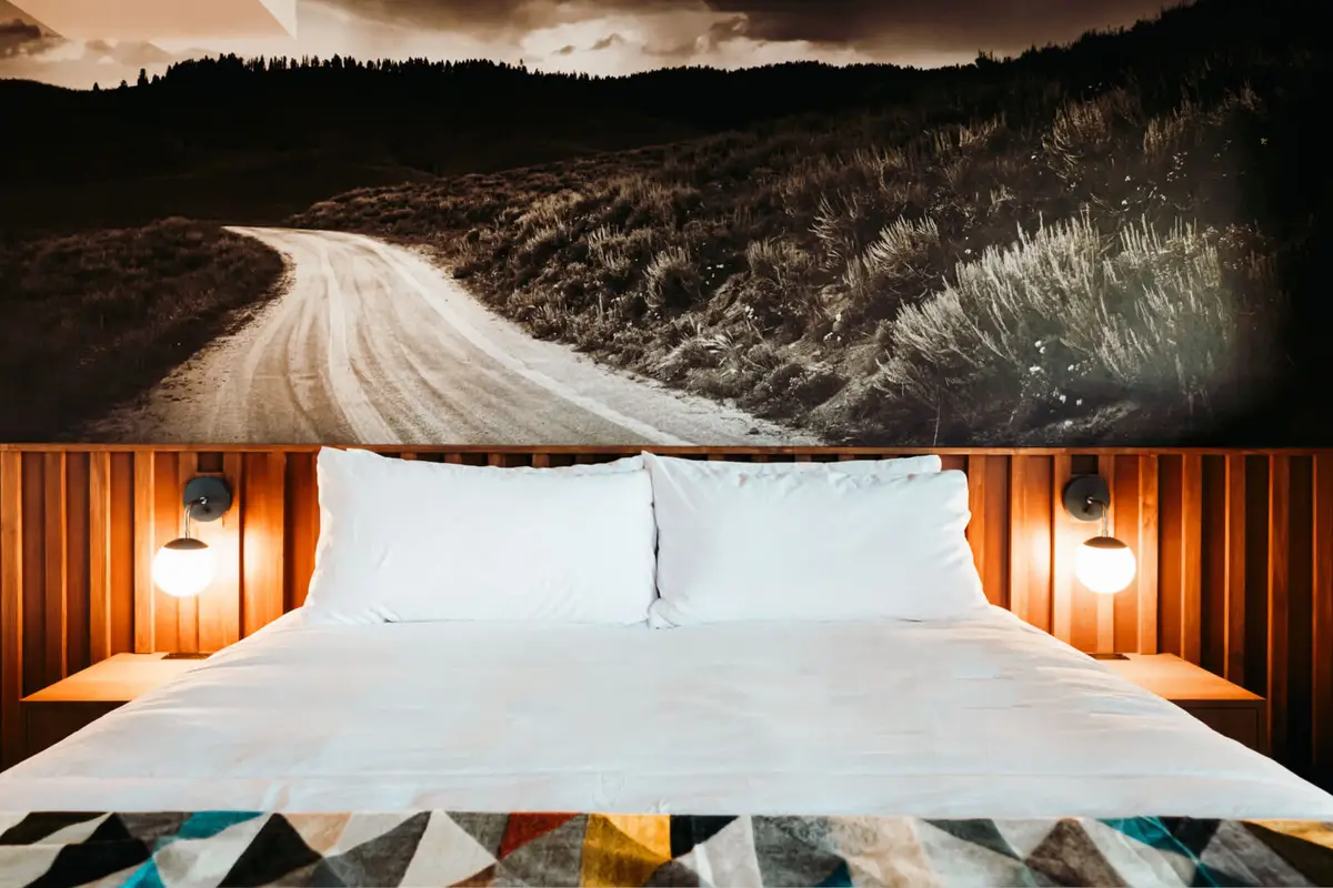 High Desert Hangout | La Vista Motel | 109