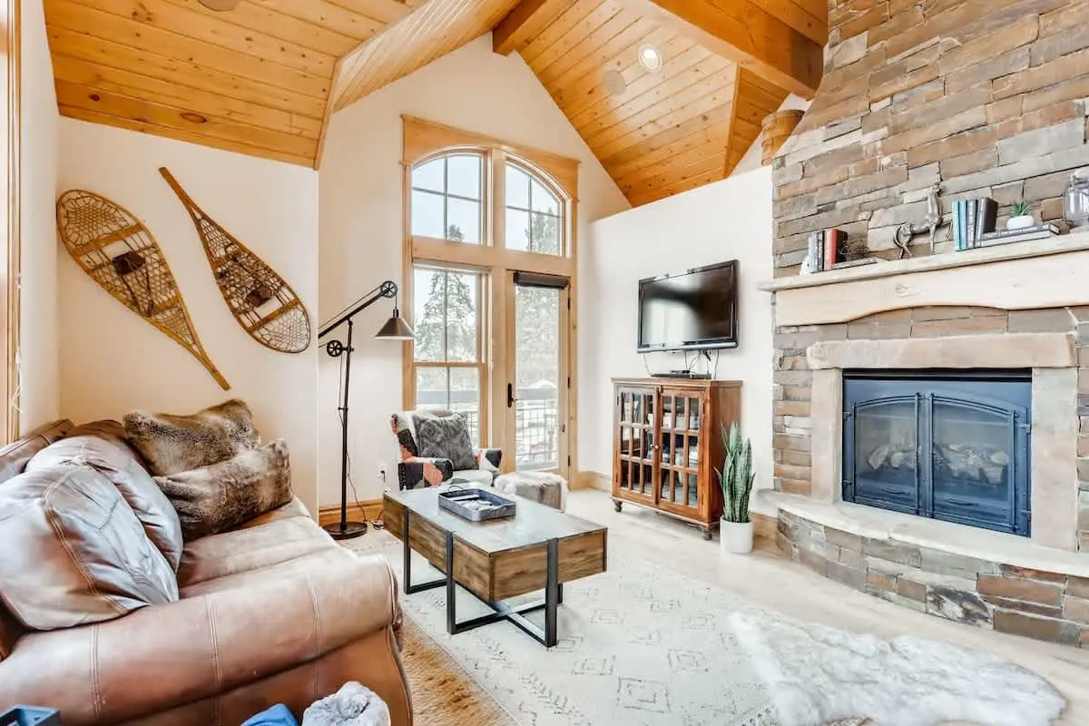 Elegant Mountain Retreat | Center of Breck