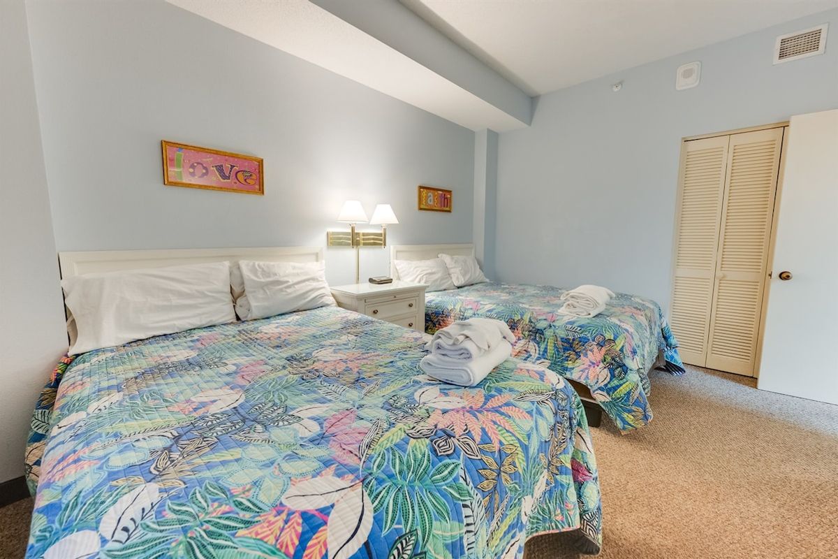 Contemporary 2BR Beach Colony Resort, Pools, View