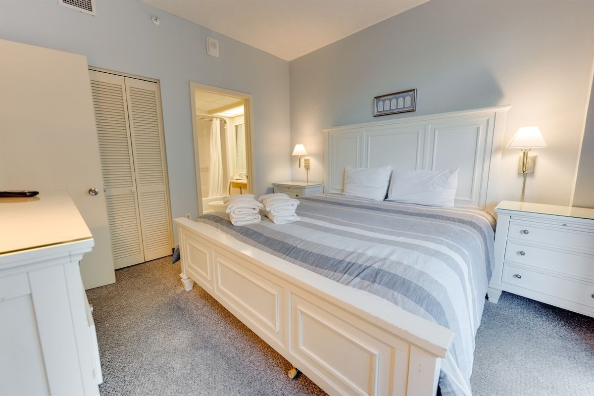 Contemporary 2BR Beach Colony Resort, Pools, View