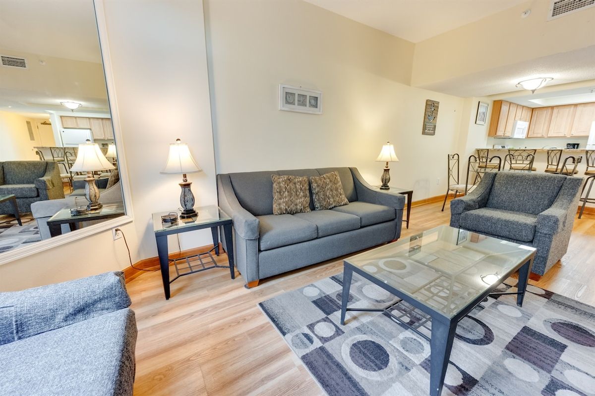 Contemporary 2BR Beach Colony Resort, Pools, View
