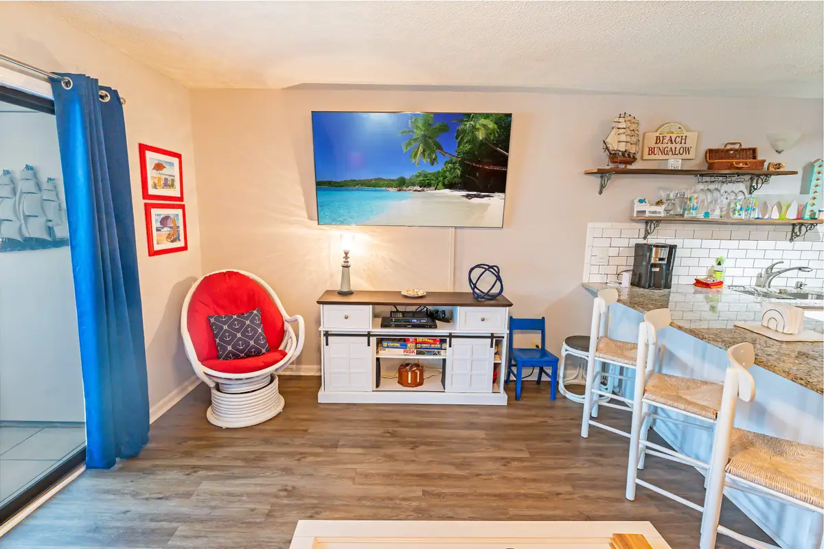 Baytree Golf Colony 6F - 1 Bedroom
