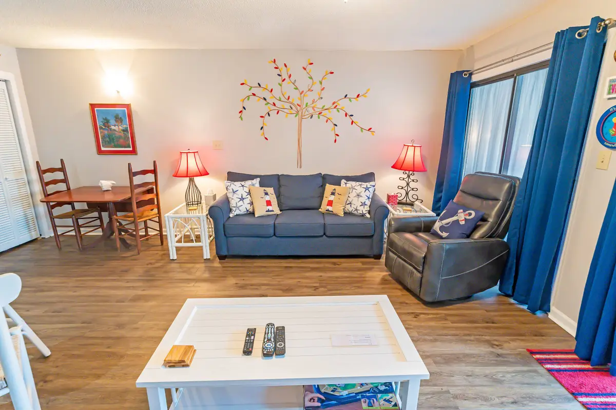 Baytree Golf Colony 6F - 1 Bedroom