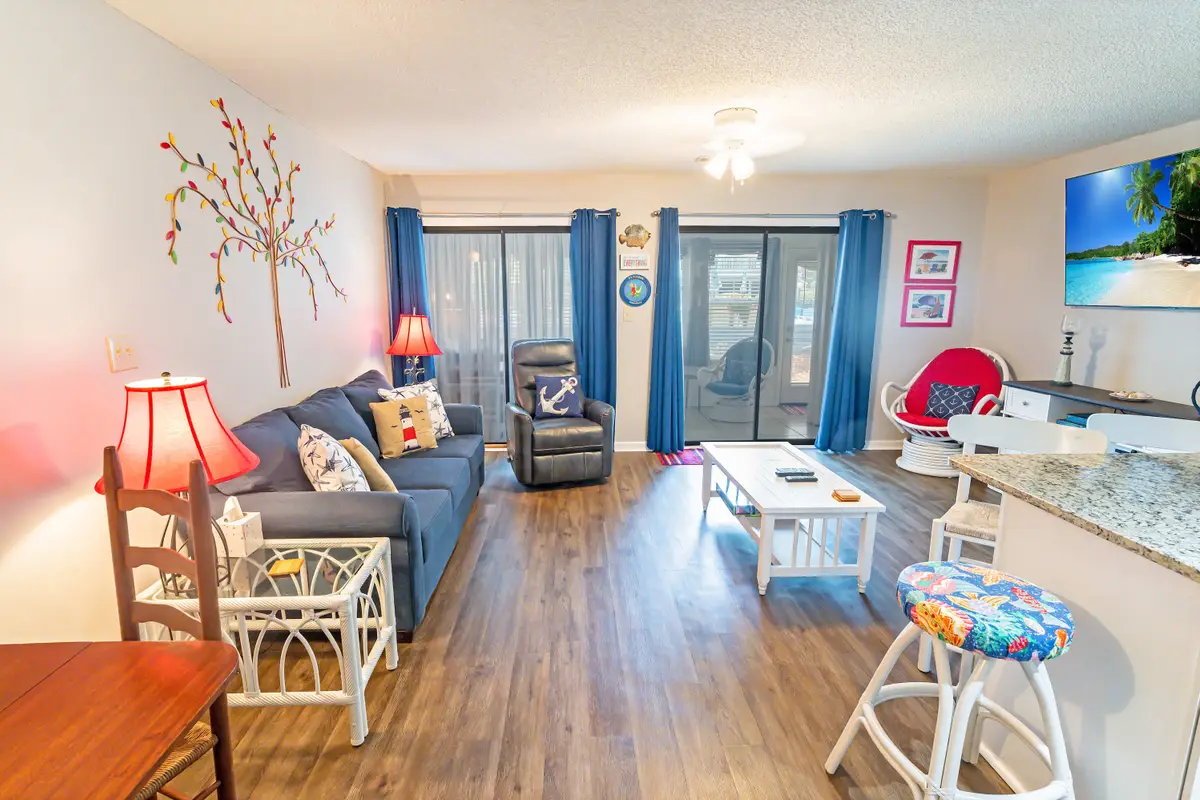 Baytree Golf Colony 6F - 1 Bedroom