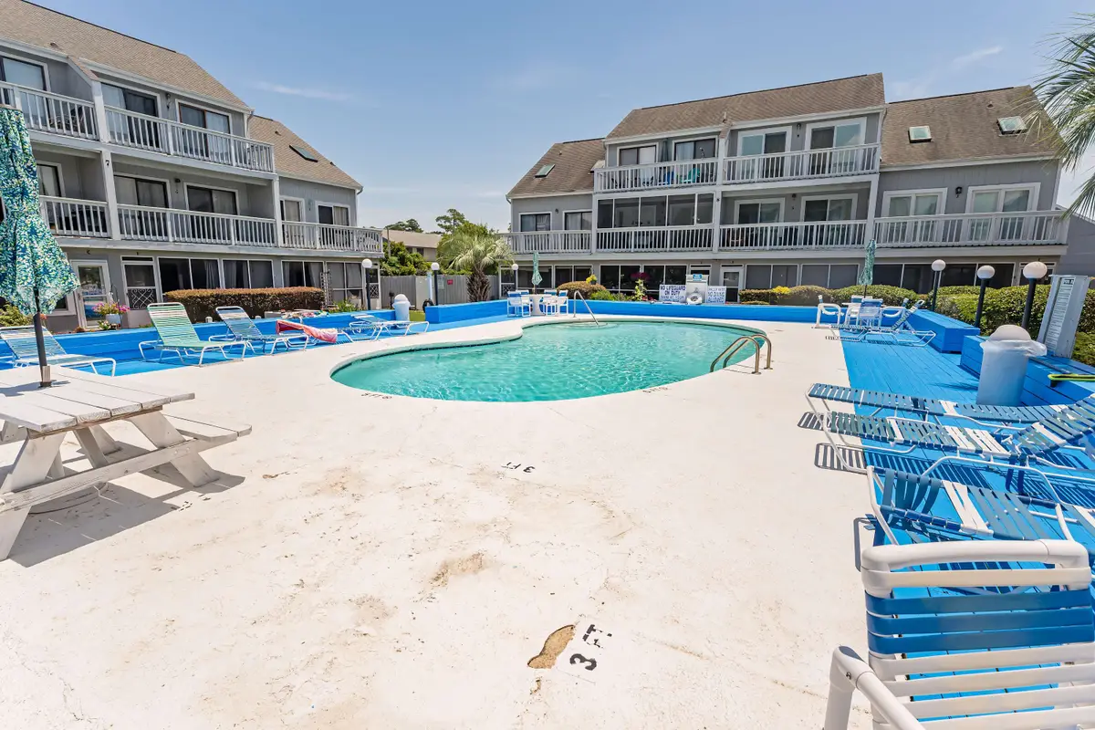 Baytree Golf Colony 6F - 1 Bedroom