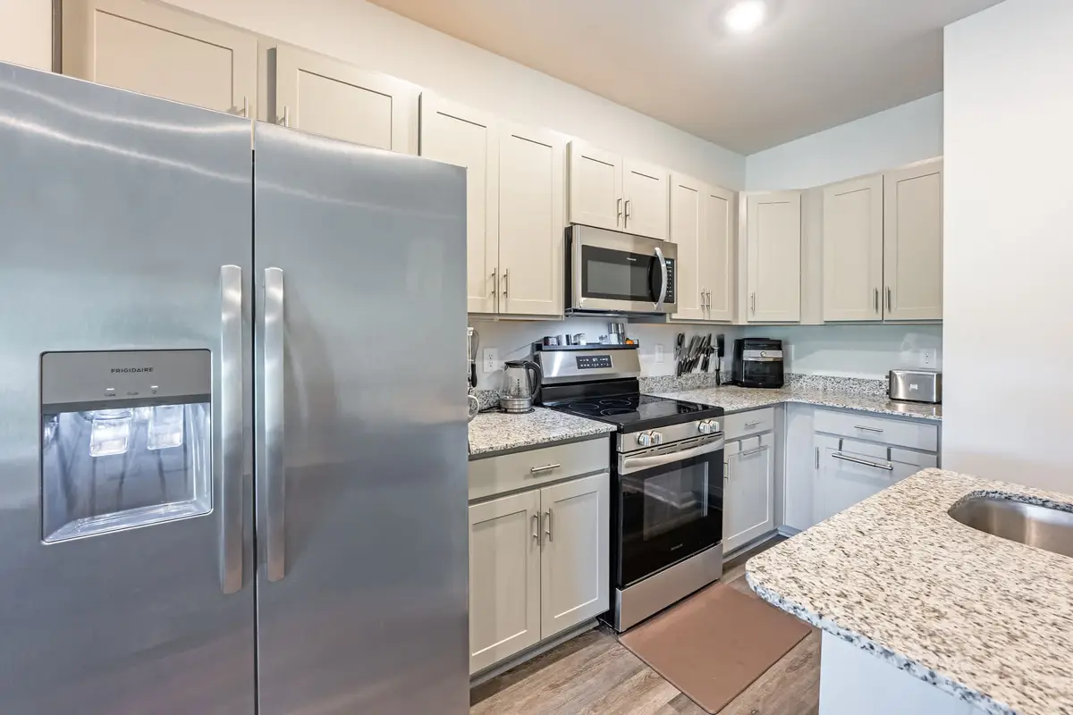  Sandridgebury 310