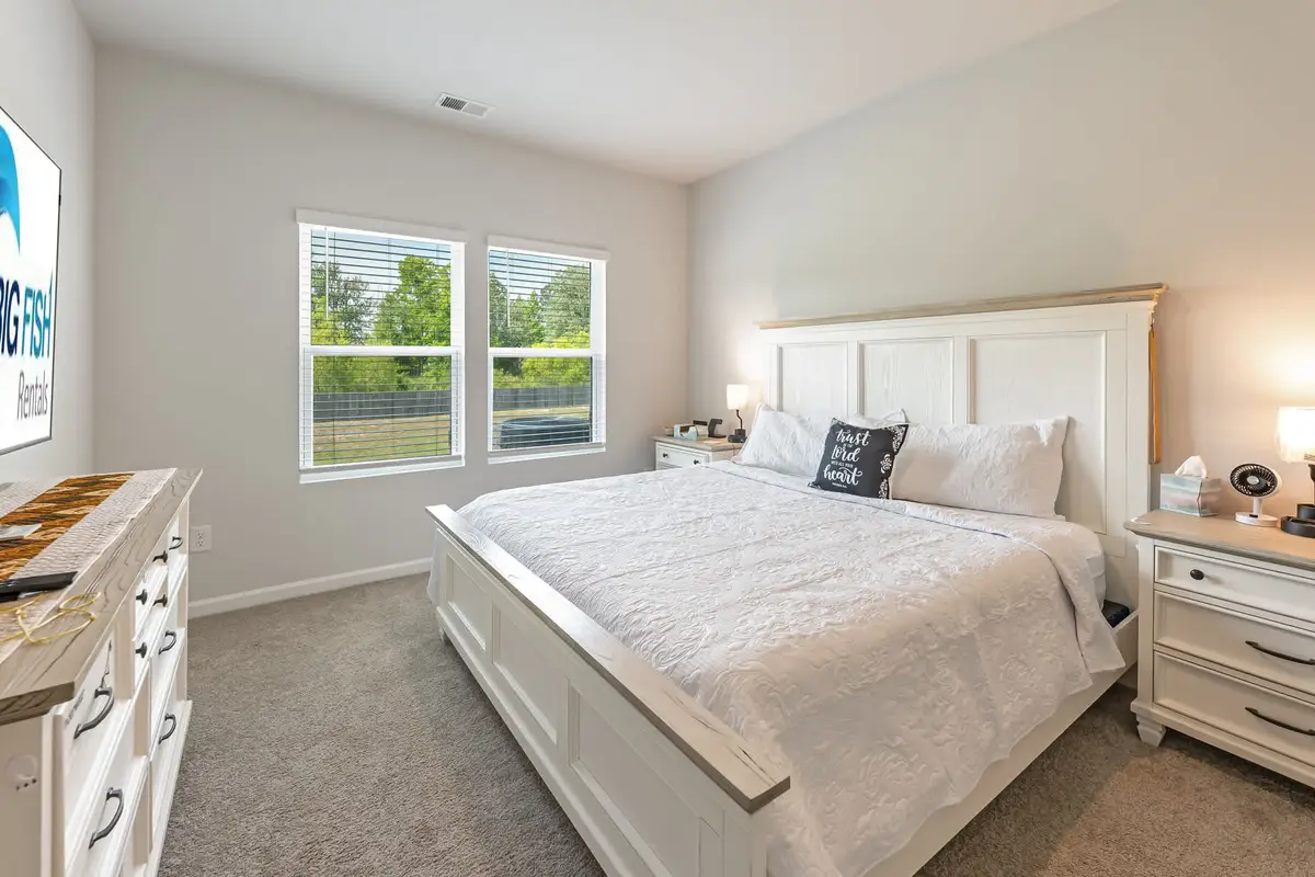  Sandridgebury 310