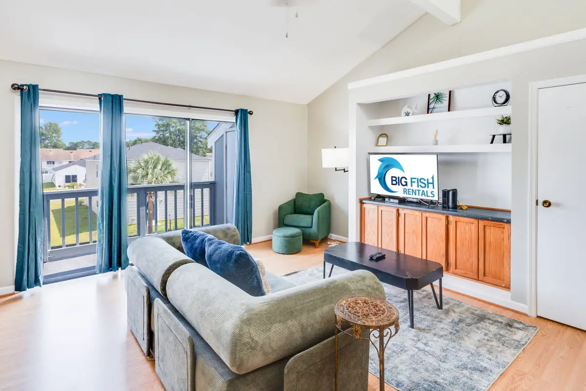 Deerfield at Golf Colony Unit 11R with Pool Access