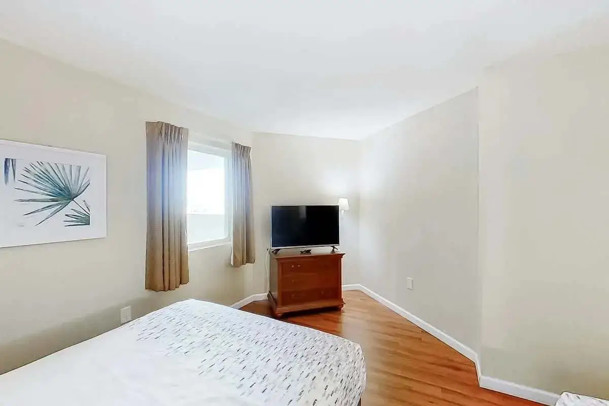 Carolinian 832- 2 Bedroom