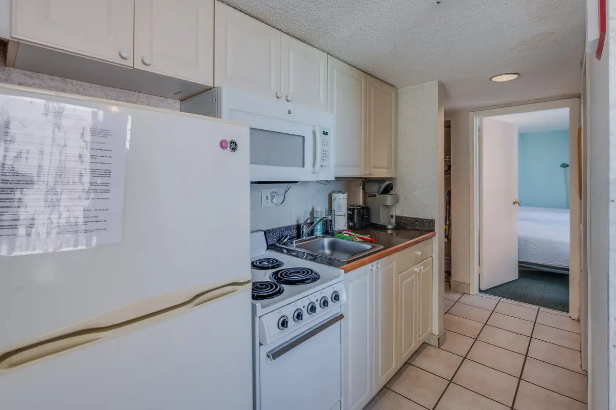 Caravelle Tower 633- 1 Bedroom