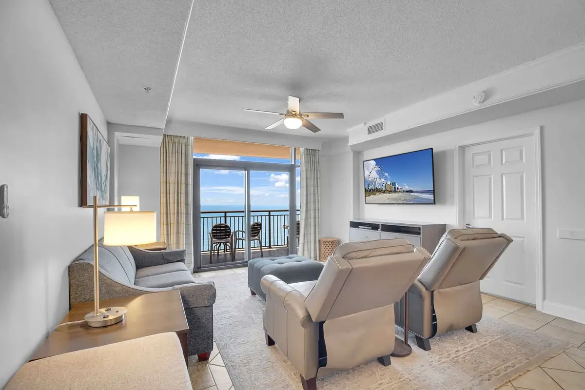 Perfect Getaway 3 Bedroom with Private Balcony