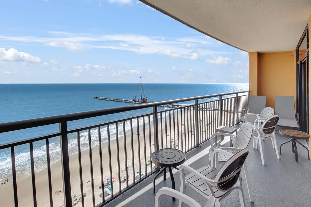 Perfect Getaway 3 Bedroom with Private Balcony
