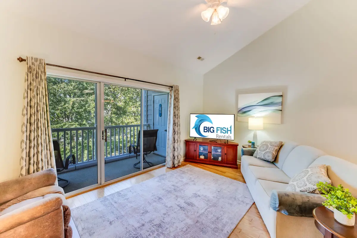Village at the Glens -Unit 201 -3BR