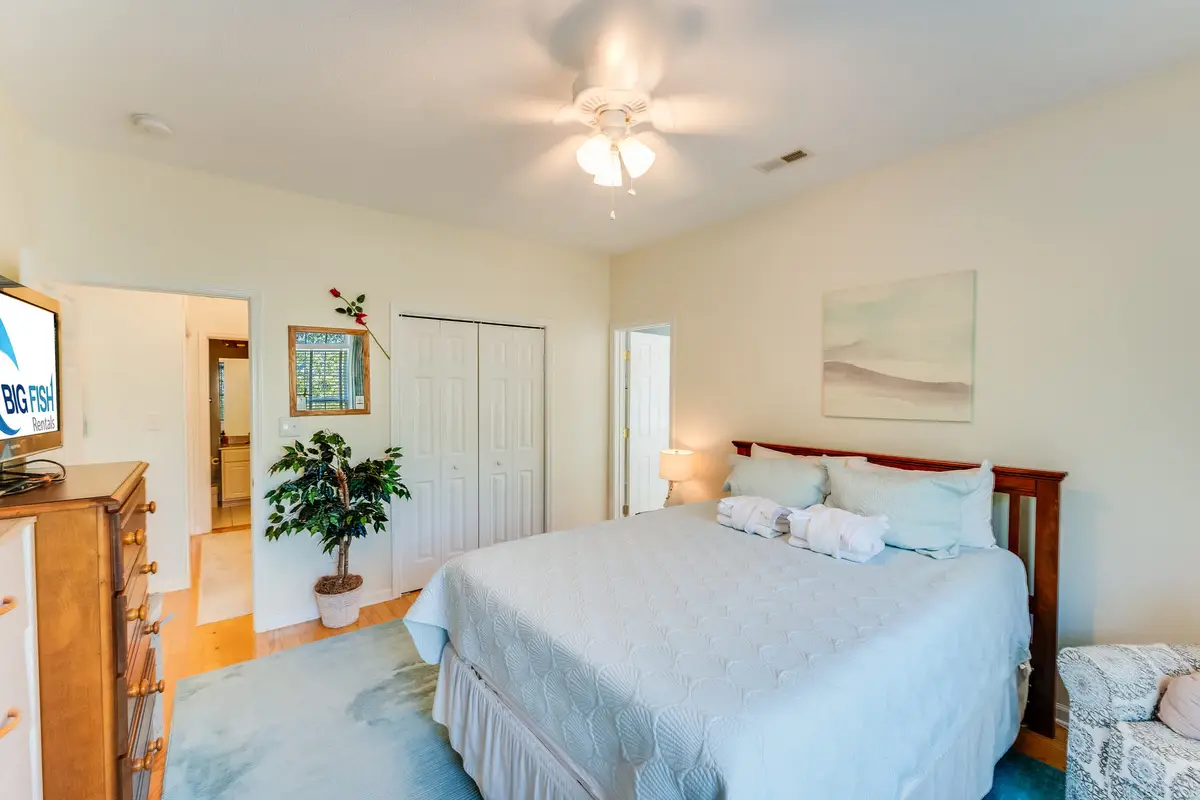 Village at the Glens -Unit 201 -3BR