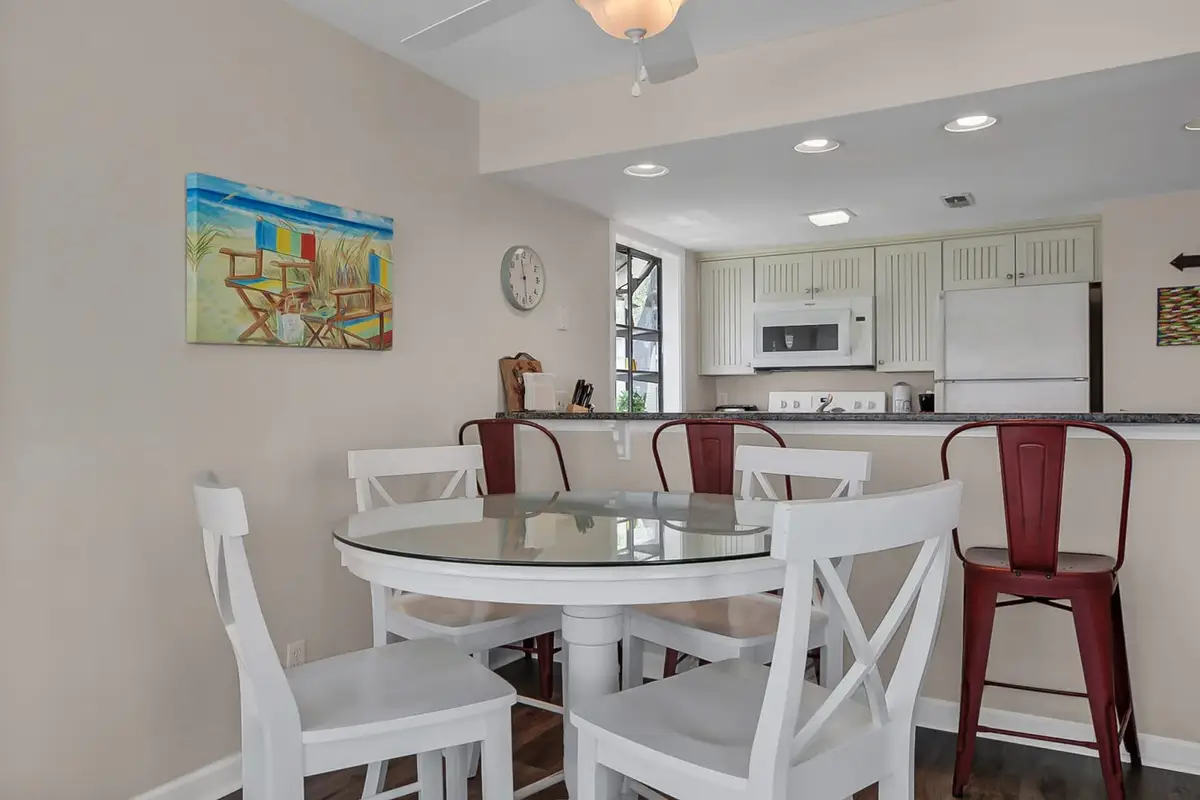 Walk to the Beach, Comfortable Coastal Escape