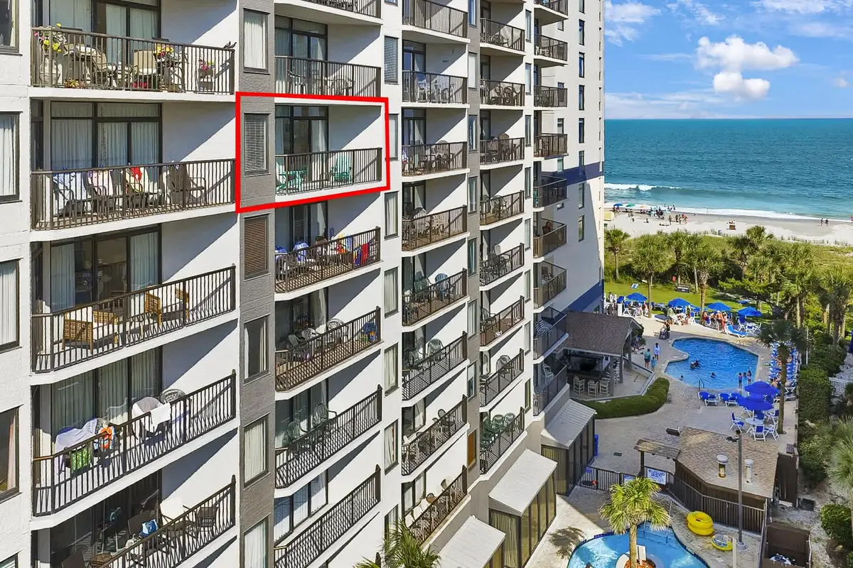 The Coastal Breeze Retreat, Large 2BR with Pools
