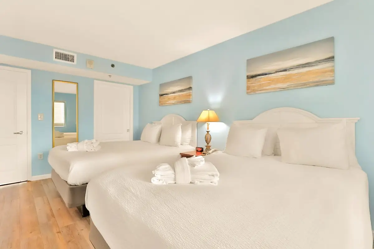 Oceanview 1BR at Carolinian, Pools, Great Location