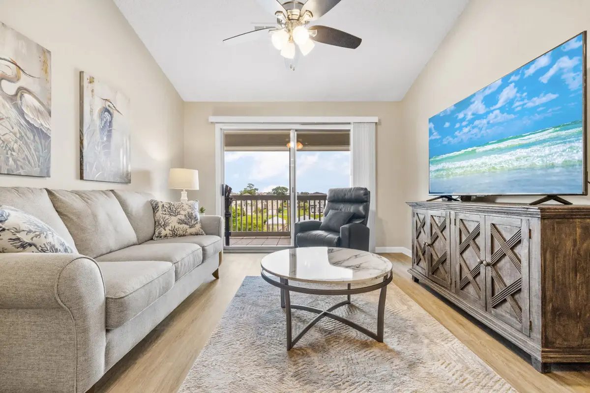 Welcome to Carolina Yacht – Your Waterway Retreat