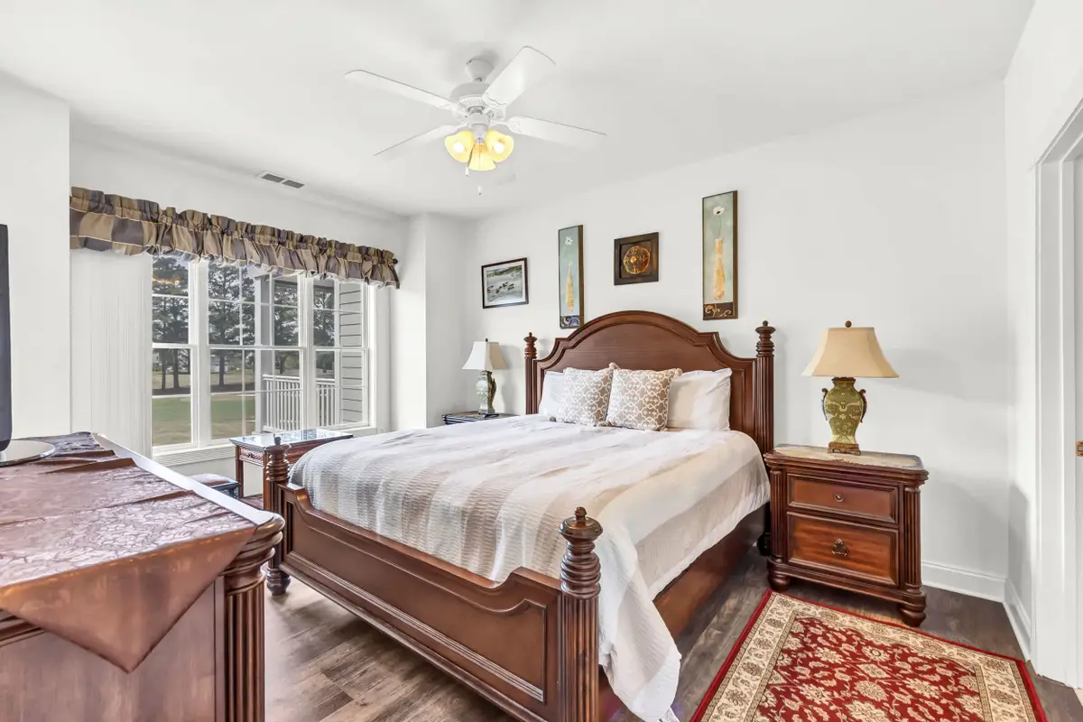 Magnolia Pointe 201 Golf Villa with Lake Views