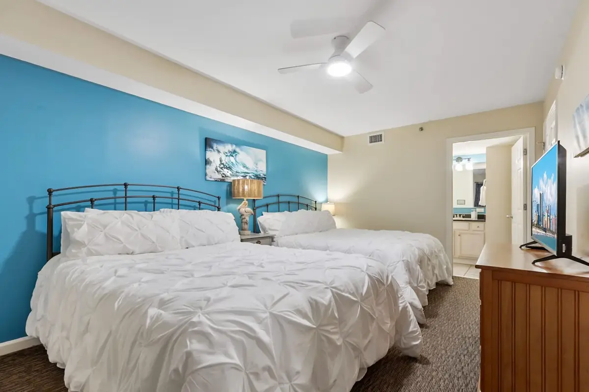 Oceanfront 3BR Condo with Indoor & Outdoor Pools