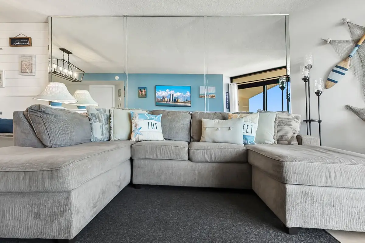 19th Floor Oceanview | Spacious 3BR Condo 8 Guests