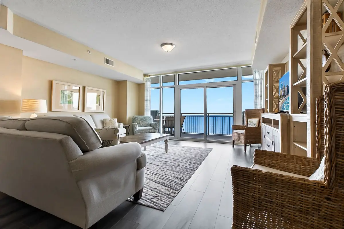 Ocean Blue Resort PH2, Luxury Oceanfront Penthouse