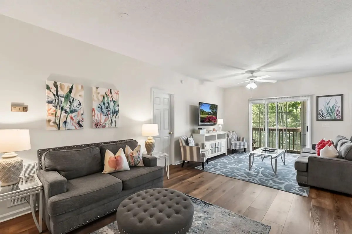 Relaxing 3BR Condo in Cherry Grove with Balcony