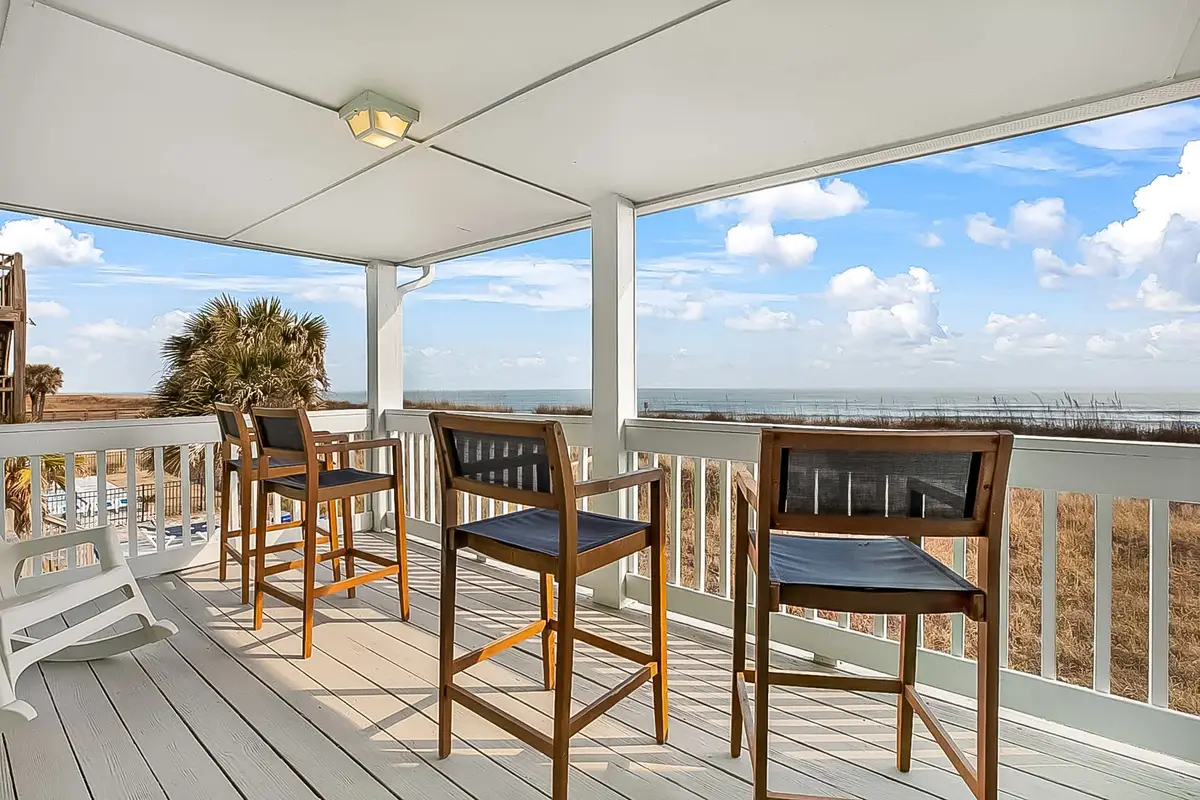 Twin Palms North Villa - Oceanfront 4 BR Duplex