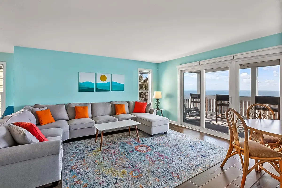 Twin Palms North Villa - Oceanfront 4 BR Duplex