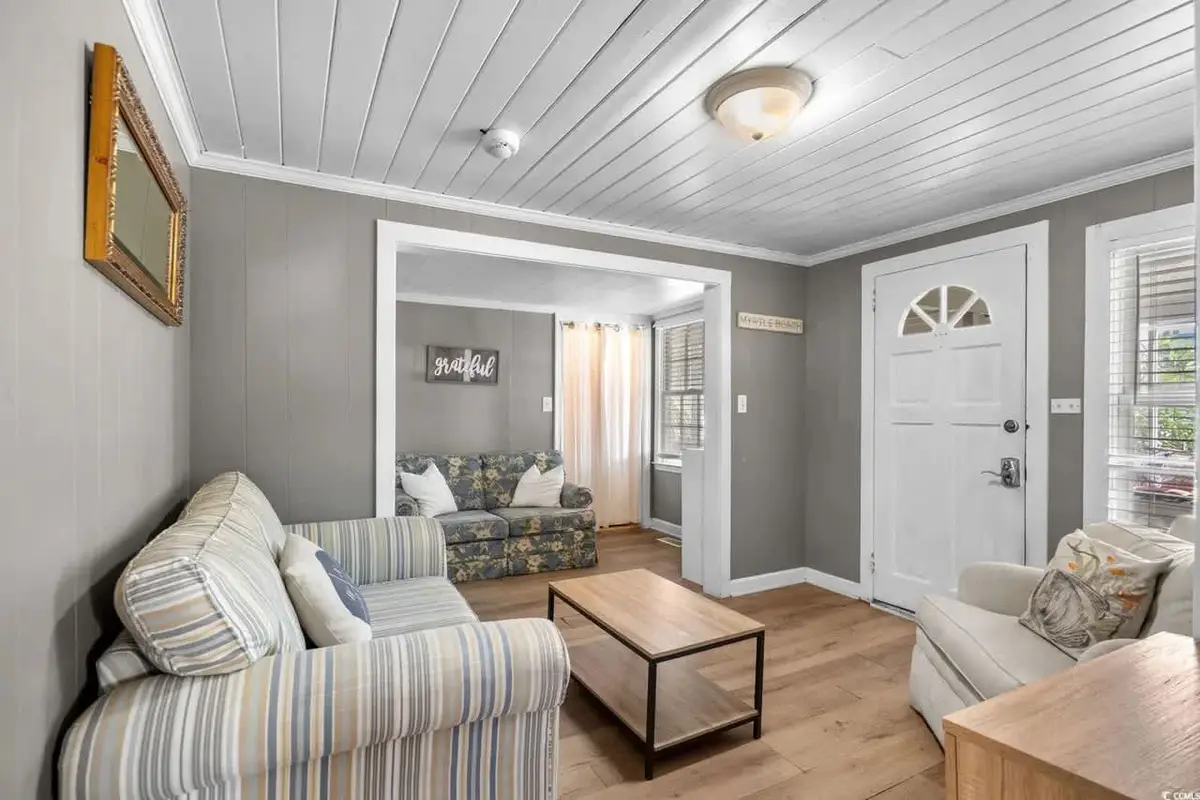 Holly Haven 1706  Historic Coastal Retreat