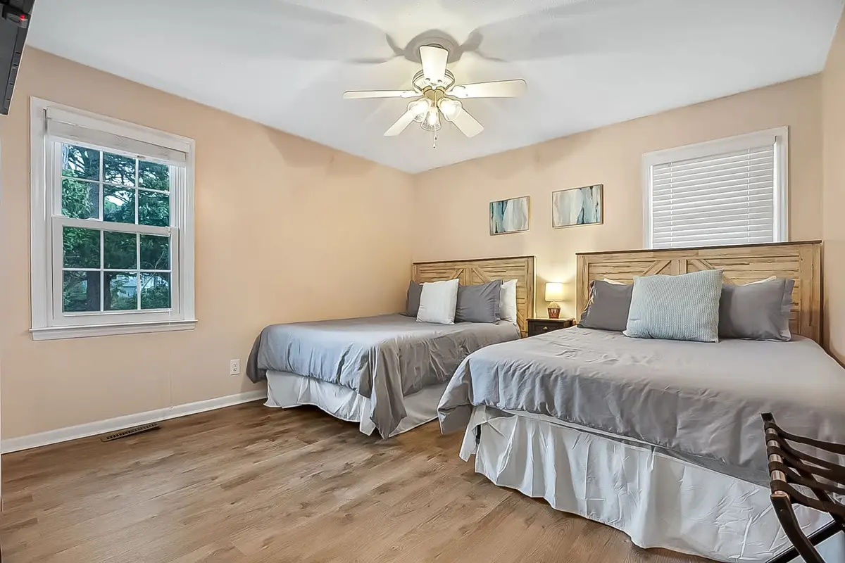 A Shore Thing , Luxurious Coastal Retreat in NMB