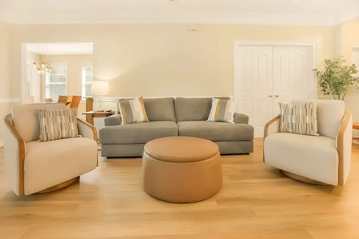 Barefoot Resort Haven with Pool and Balcony - 3BR