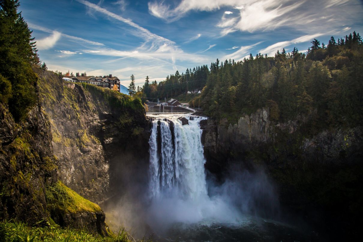 Enjoy the natural splendor of Snoqualmie Pass with our vacation rental, ideally situated for outdoor activities and scenic relaxation, all within our expert rental management.