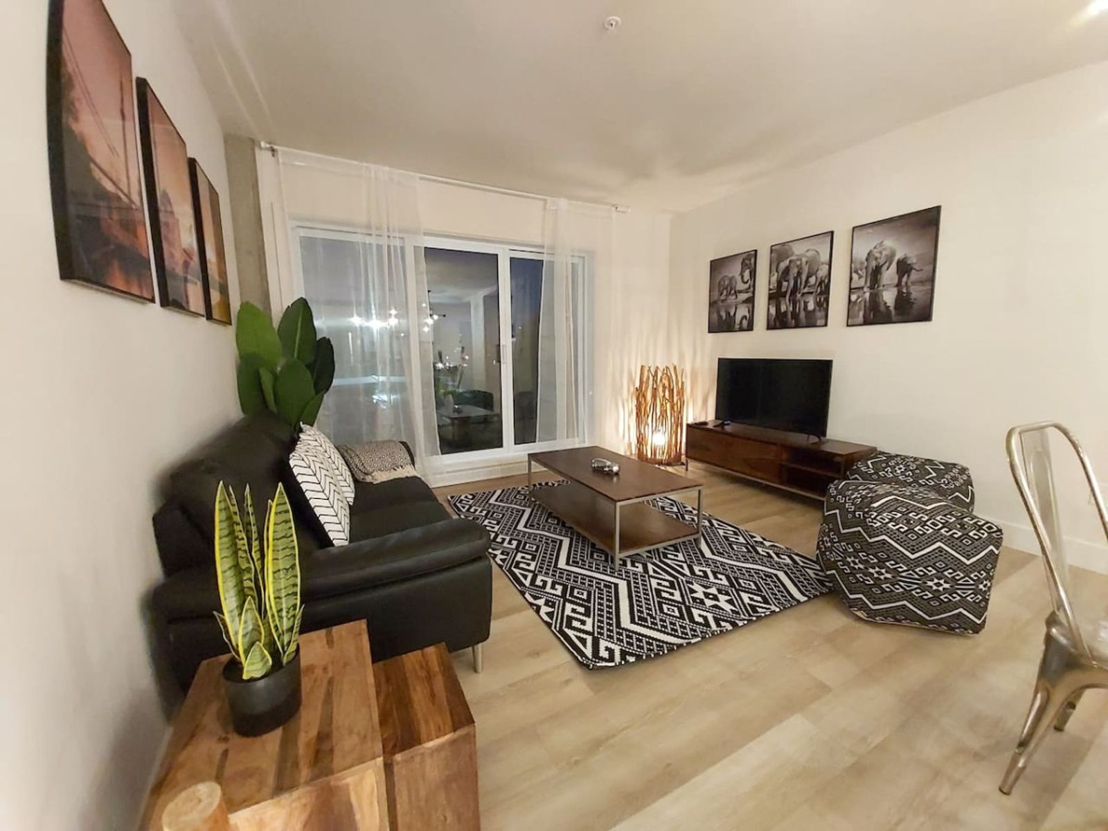 Relax and Unwind – Bright, Spacious Living Room with Stunning Views.