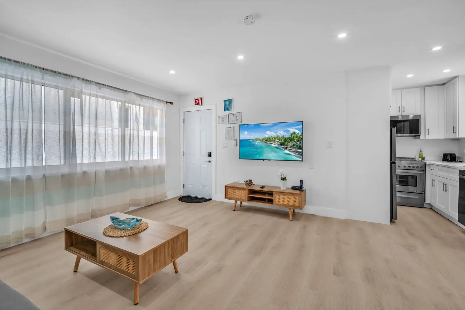 #1 – Romantic Beach Escape 1BR  Walk to Ocean