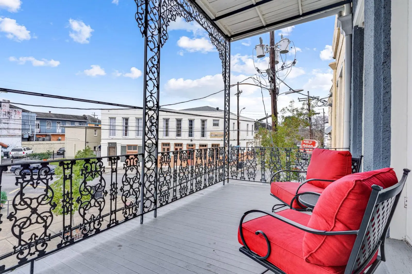 Garden District Condo w/ Balcony Main Image