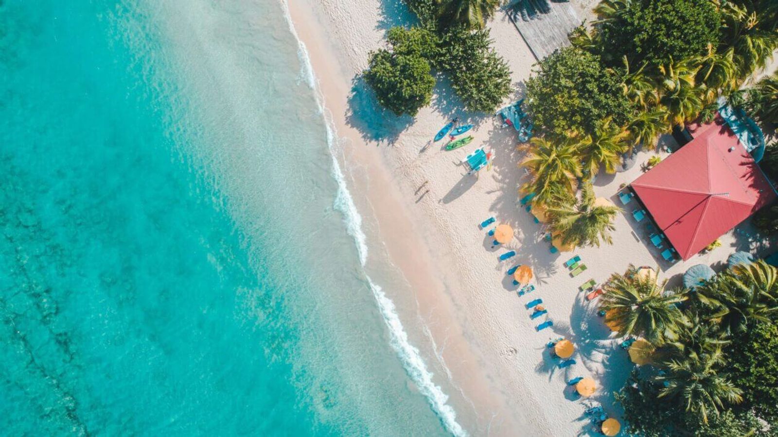 Long Bay Beach vs Grace Bay Beach: Best Caribbean Choice
